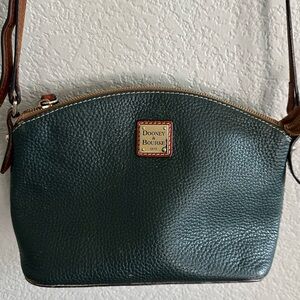 Vintage Dooney & Bourke Green Pebble Leather Crossbody with Contrast Trim